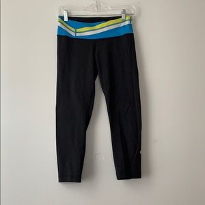 LULULEMON CROPPED LEGGINGS